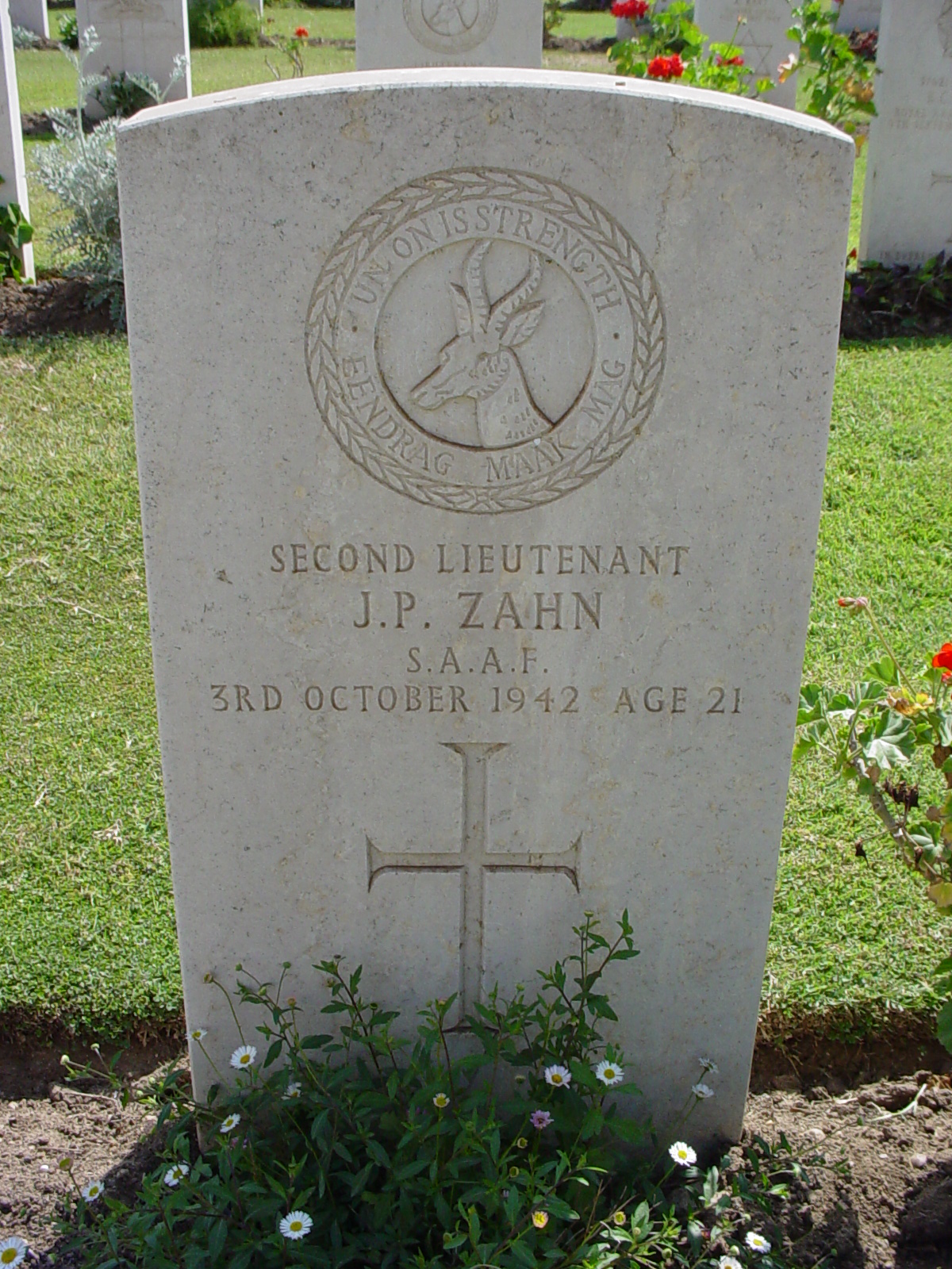 Photo from /search/photos/Egypt/TEL EL KEBIR WAR MEMORIAL CEMETERY/TEL EL KEBIR WAR MEMORIAL CEMETERY_zahn_jp.JPG